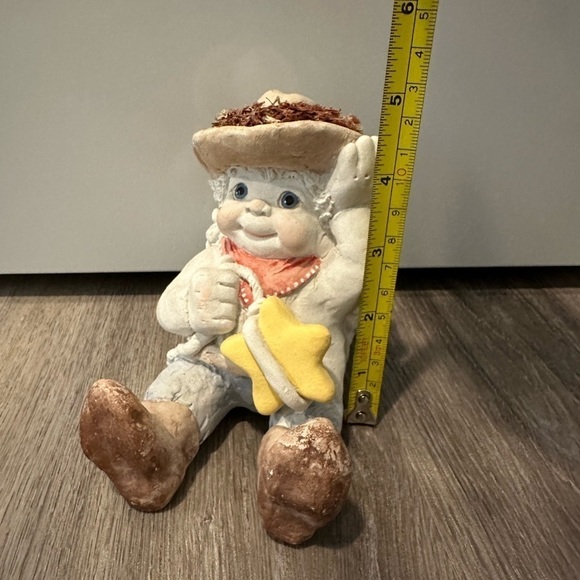 Dreamsicle Cowboy Collectible - Picture 6 of 6